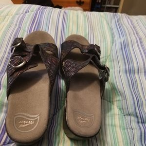 Dansko Sandles